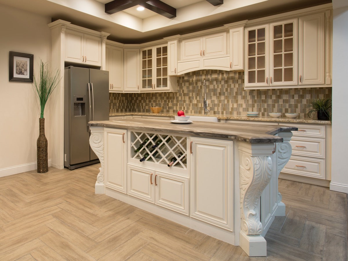 Antique White Raised Panel