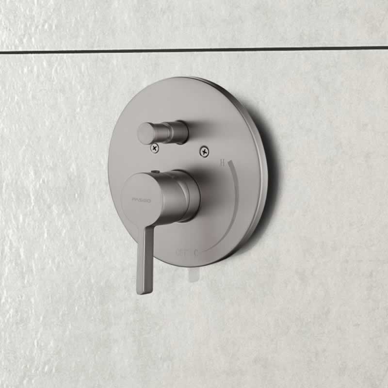 Filip Shower & Tub Combo Faucet