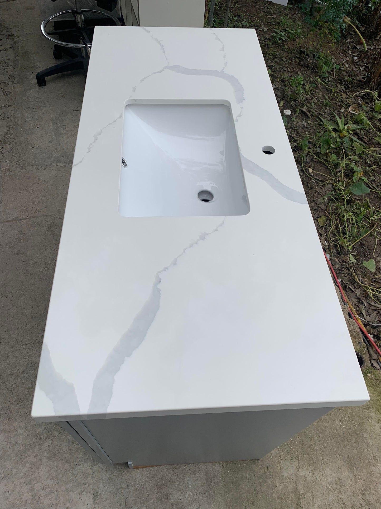 Calacatta White Quartz Vanity Top