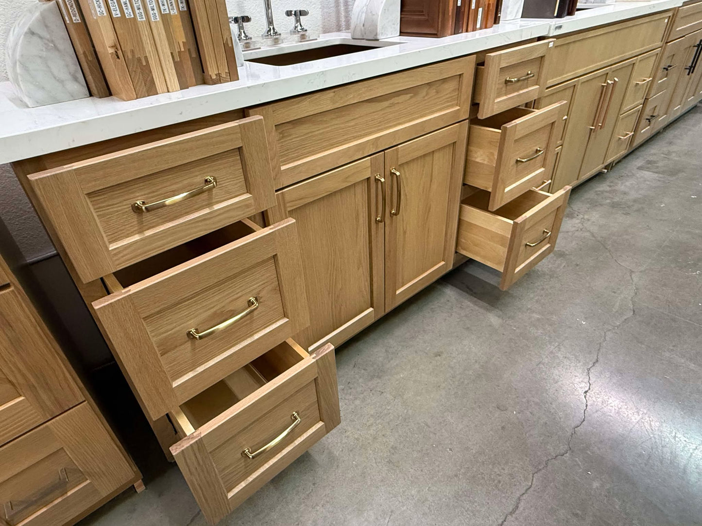Oak Shaker