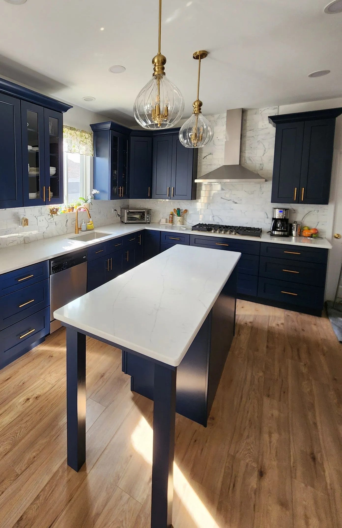 Naval Blue Shaker