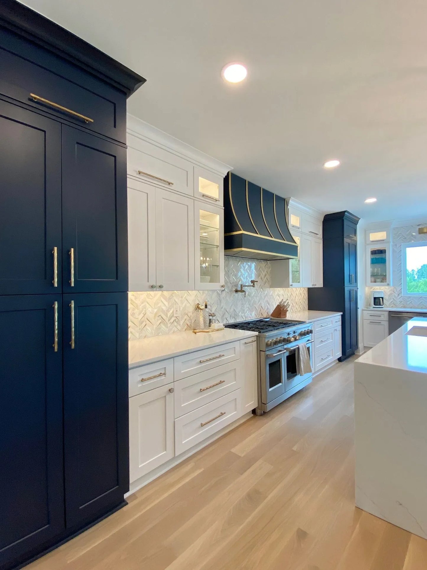 Naval Blue Shaker