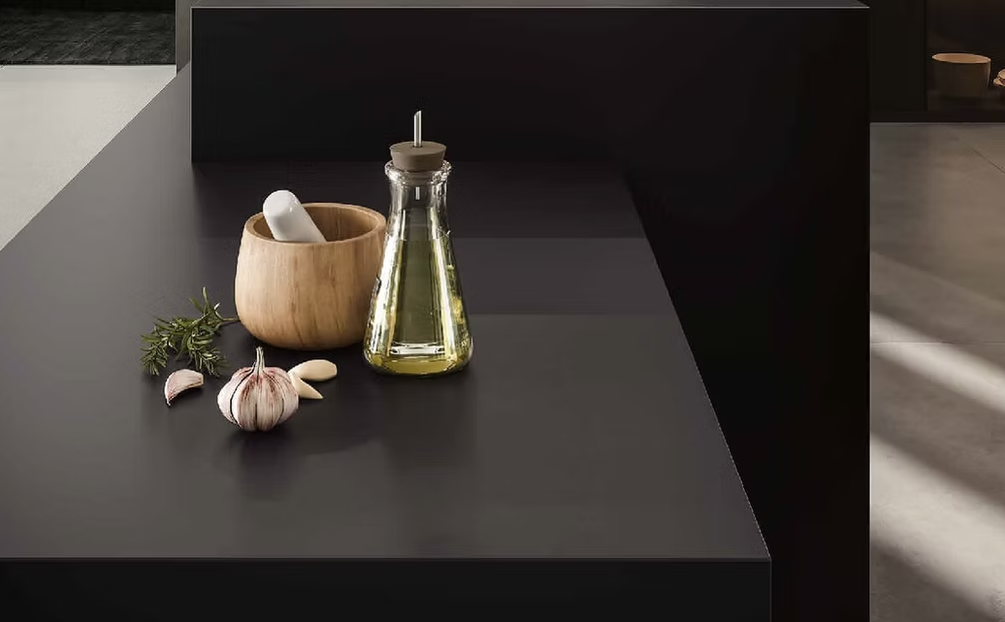 Atlas Plan PorcelainTop™ Absolute Black Porcelain Slab