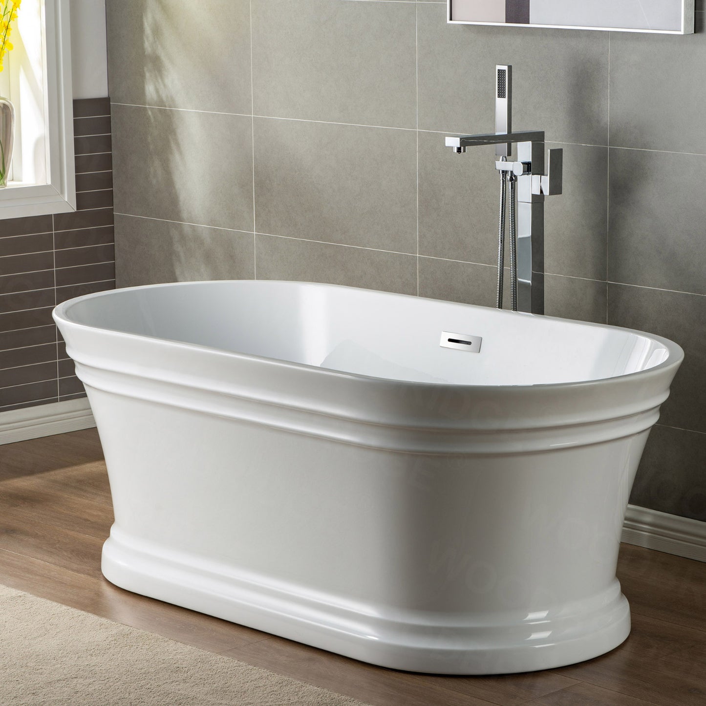 Tuman 67" Freestanding Bathtub