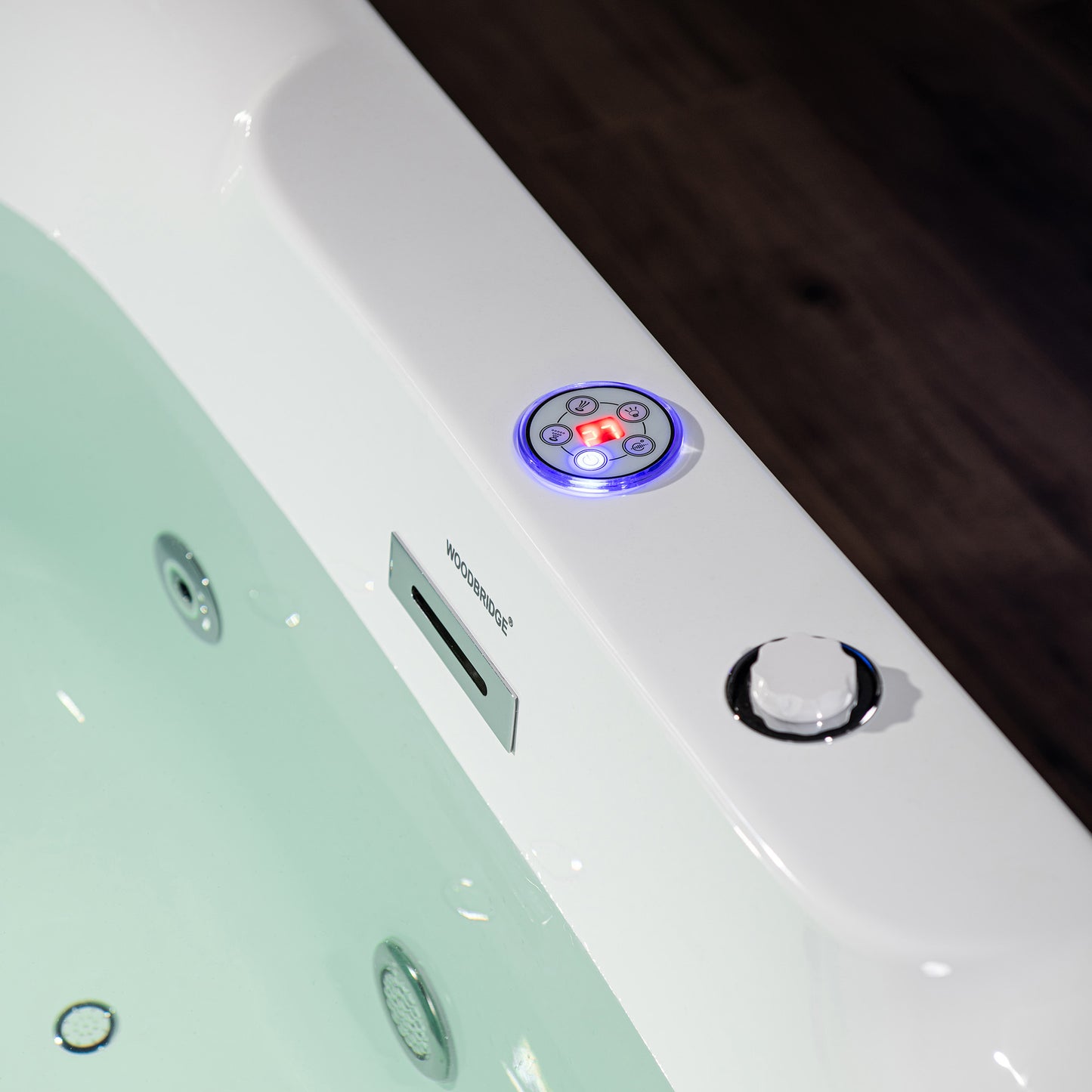 Remolino 72" Freestanding Whirlpool Bathtub