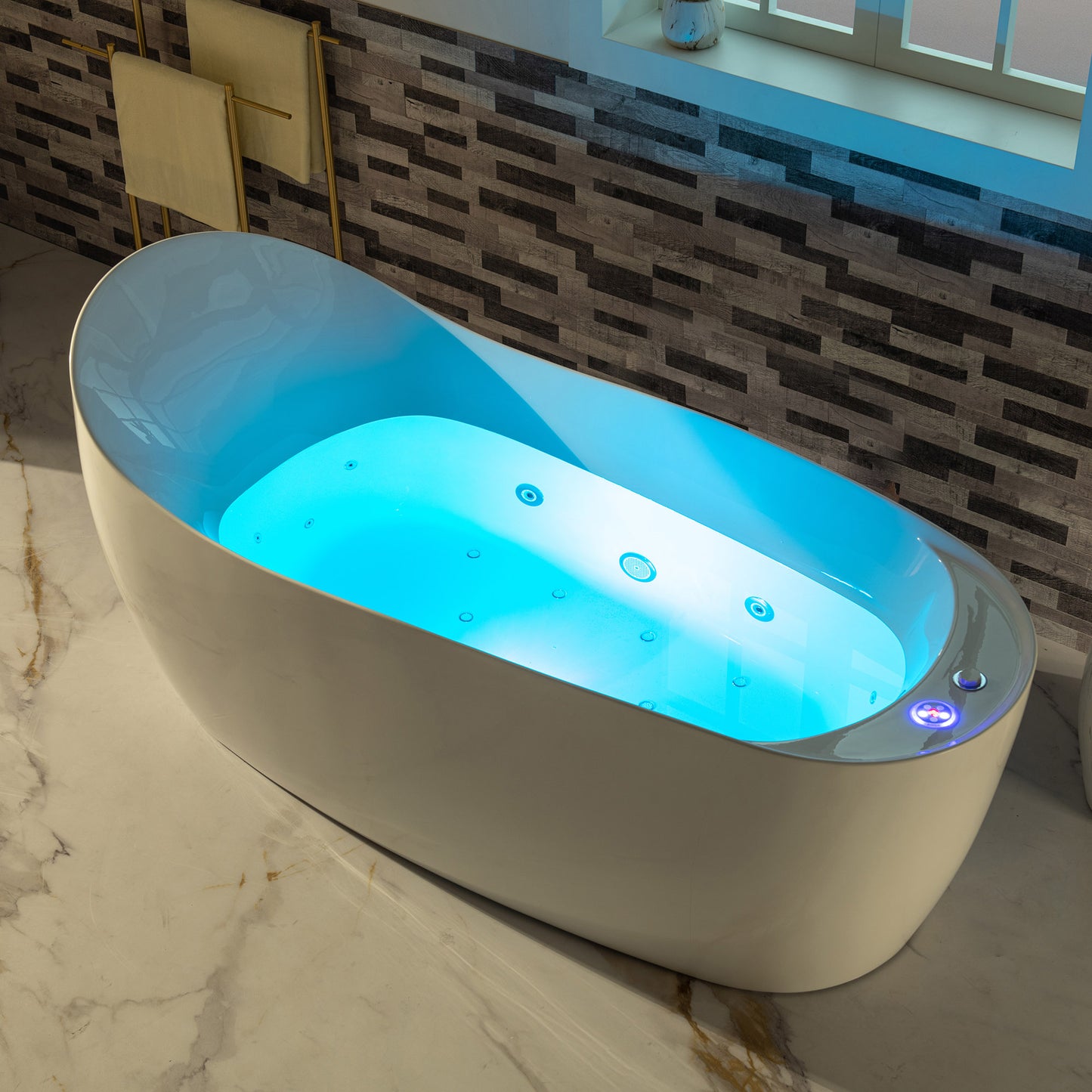 Swan 71" Freestanding Whirlpool Bathtub