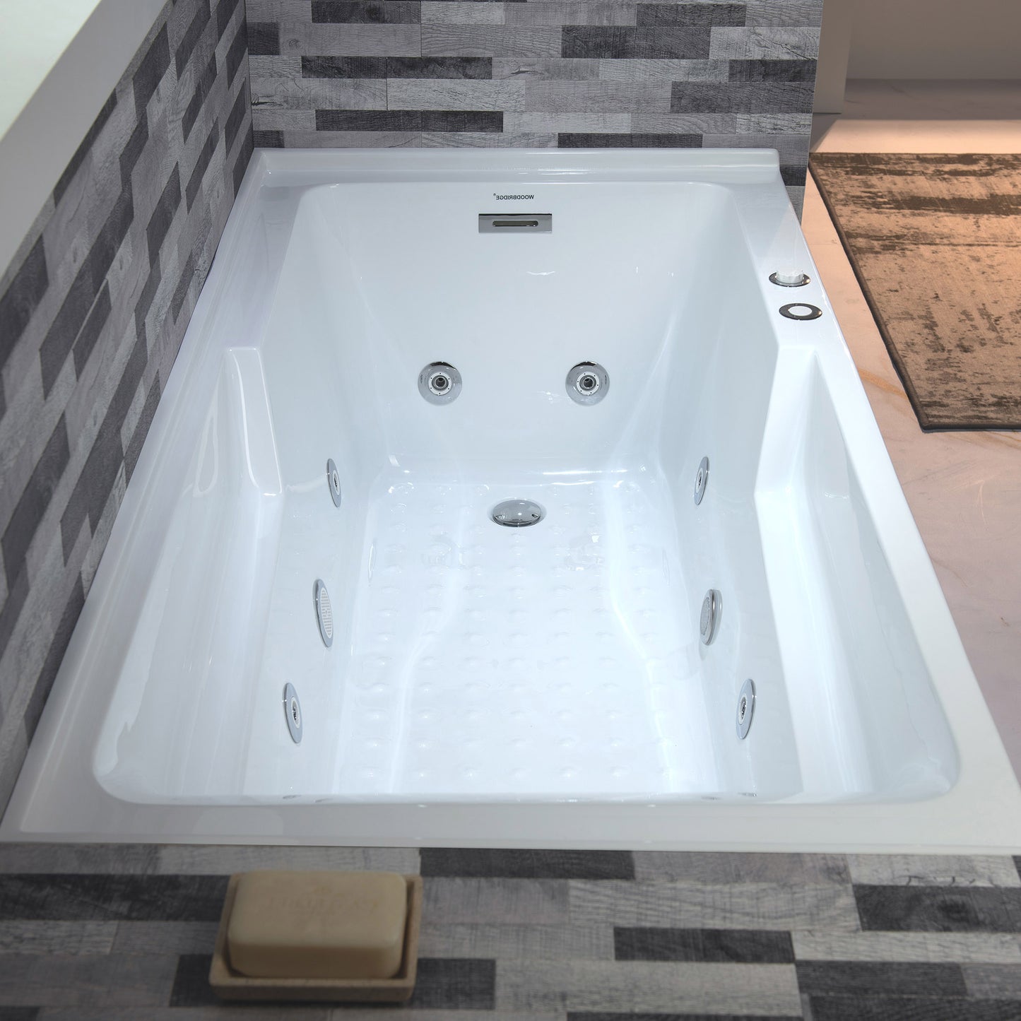 Nisha 60" Alcove Whirlpool Bathtub