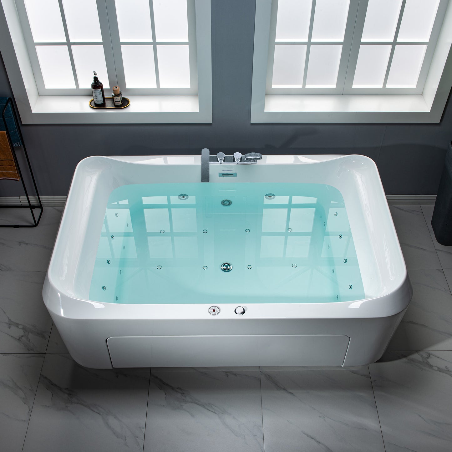Ghumta 71" Freestanding Whirlpool Bathtub
