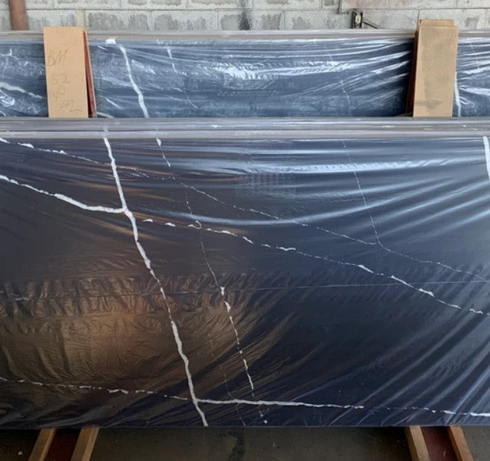 Black Marquina Quartz Slab