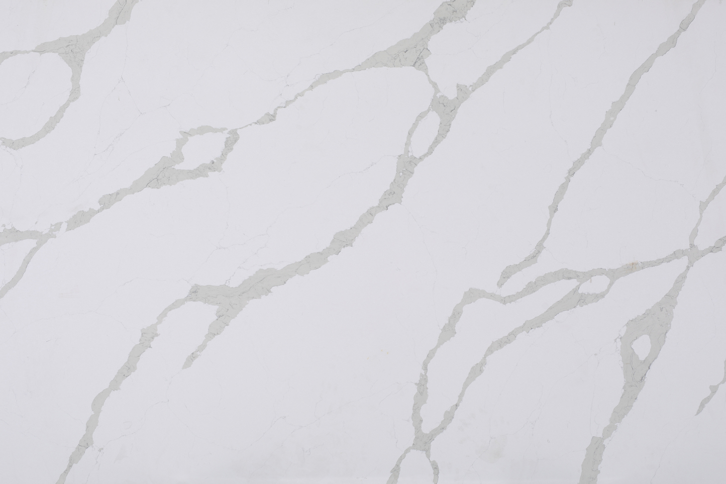 Calacatta Stream Quartz Slab