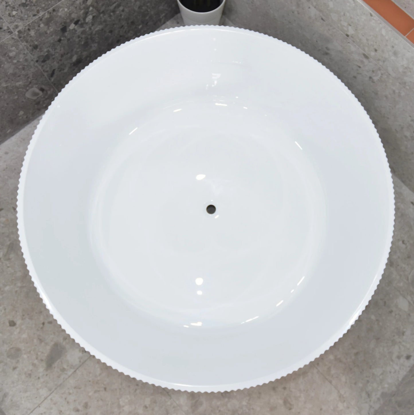 Elodie 60" Fluted Freestanding Bathtub