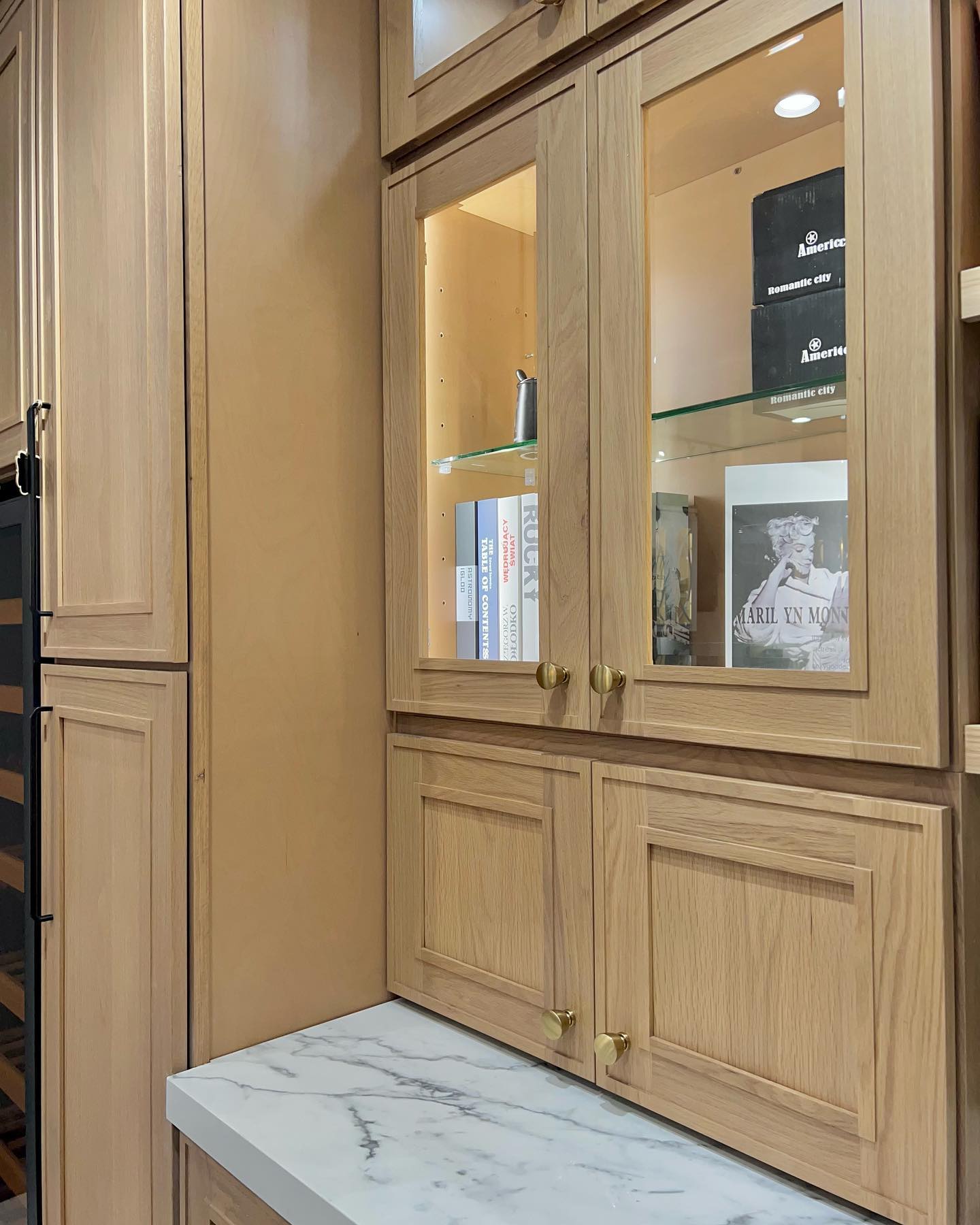 Elegant Shaker Oak