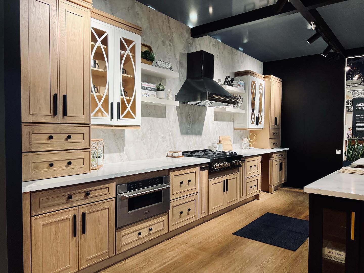 Elegant Shaker Oak