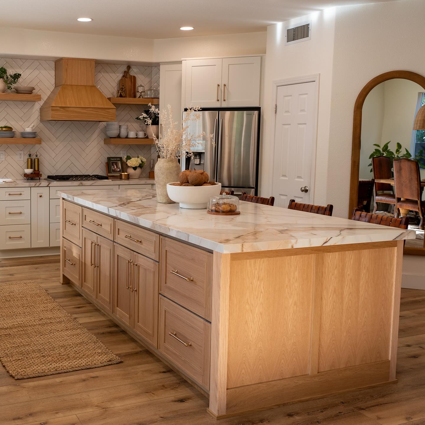 Elegant Shaker Oak