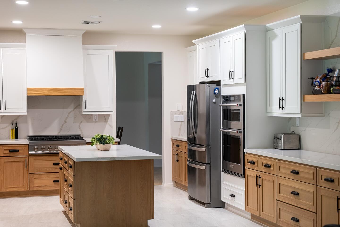 Elegant Shaker Oak