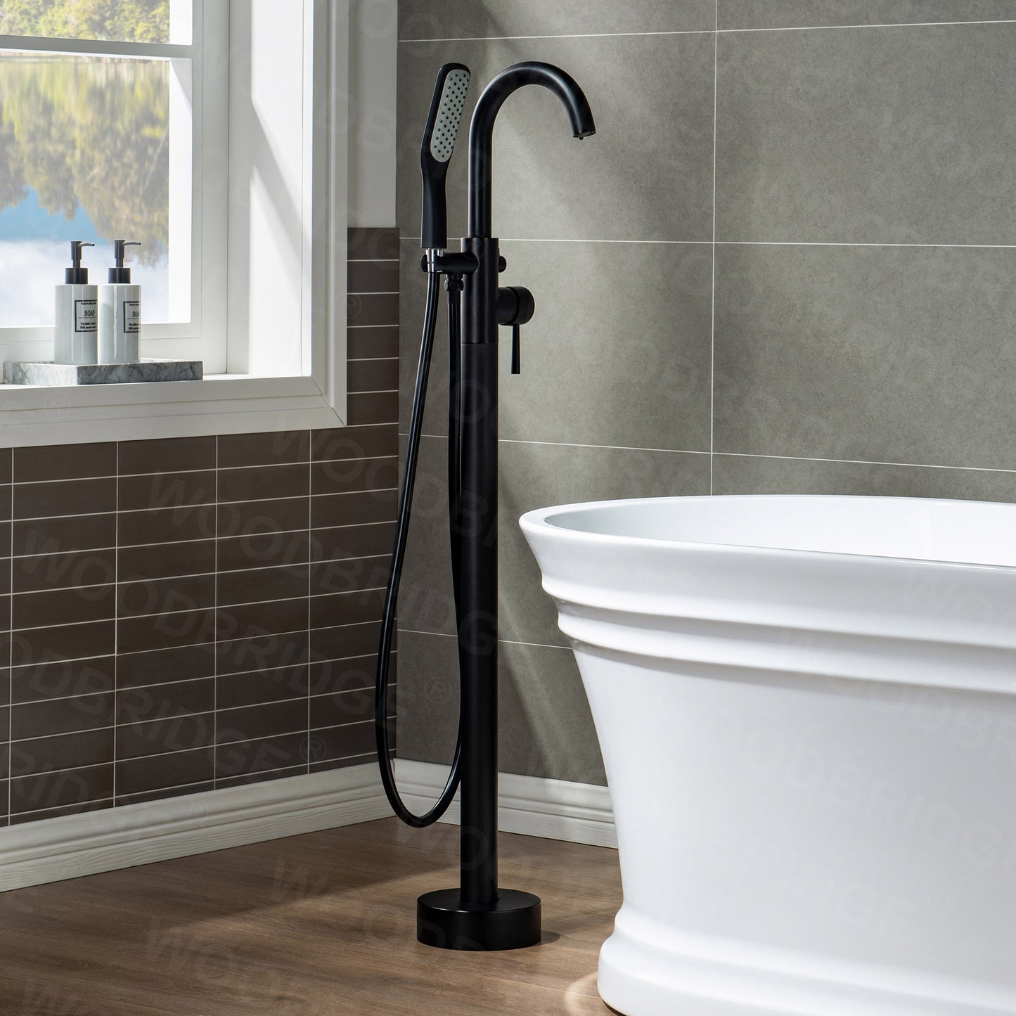 Elmira Freestanding Tub Faucet