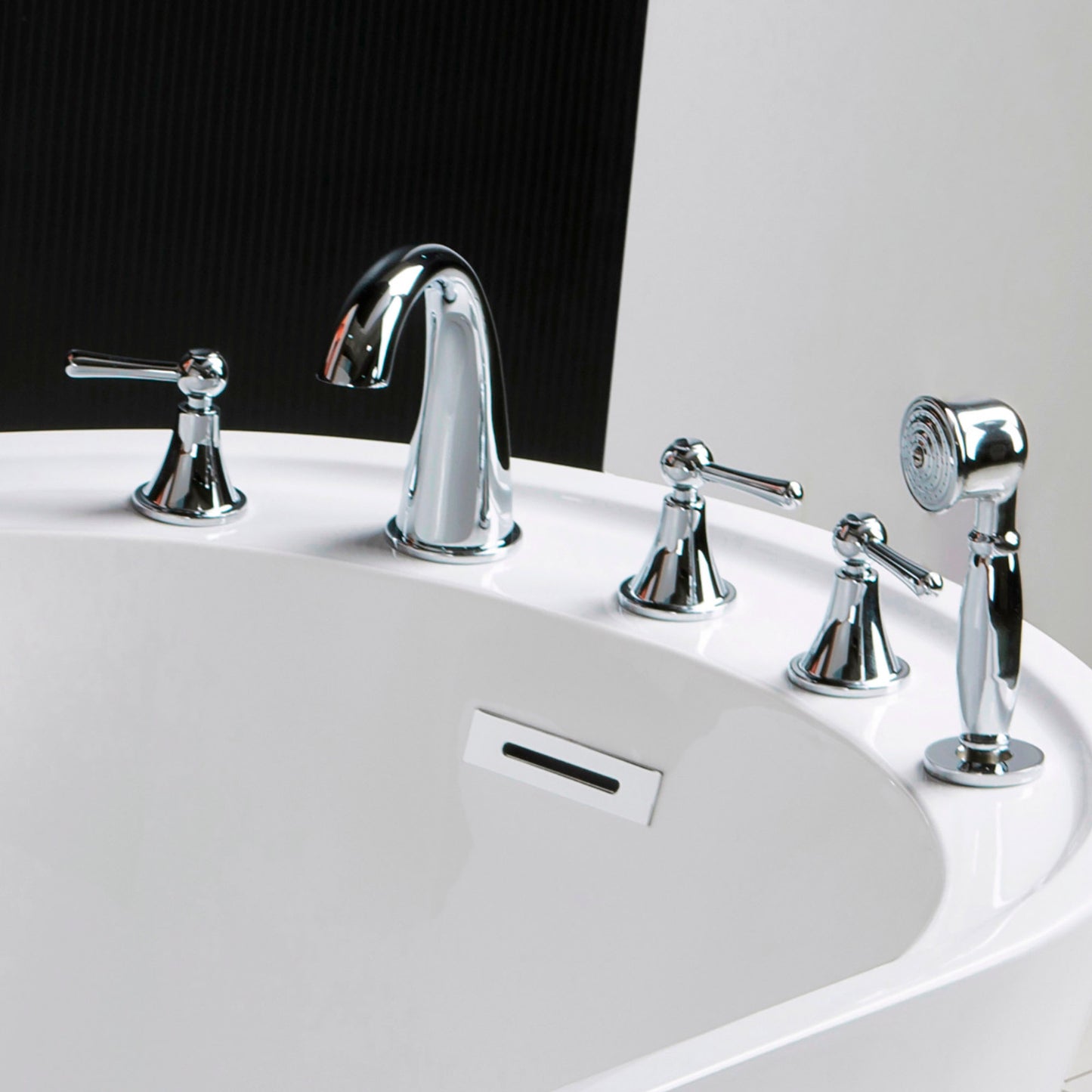 Hessa Deck Mouted Tub Faucet