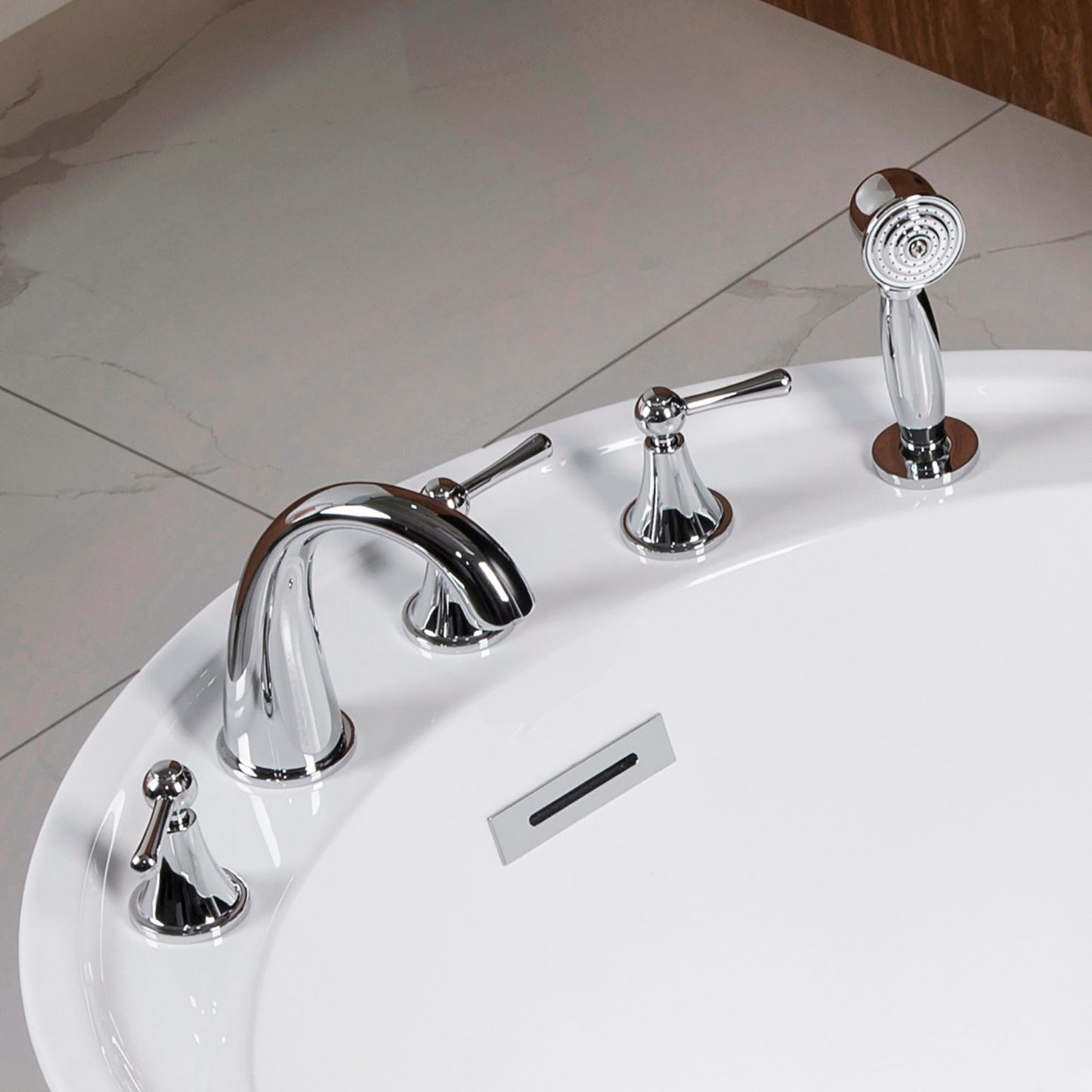 Hessa Deck Mouted Tub Faucet