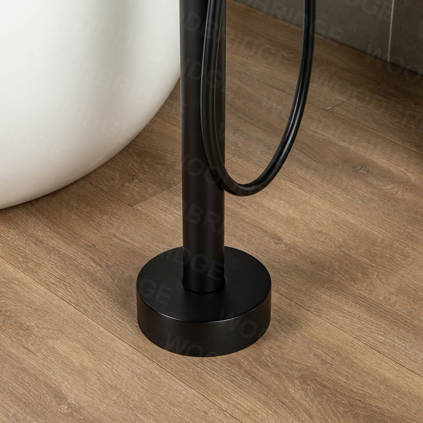 Fausta Freestanding Tub Faucet