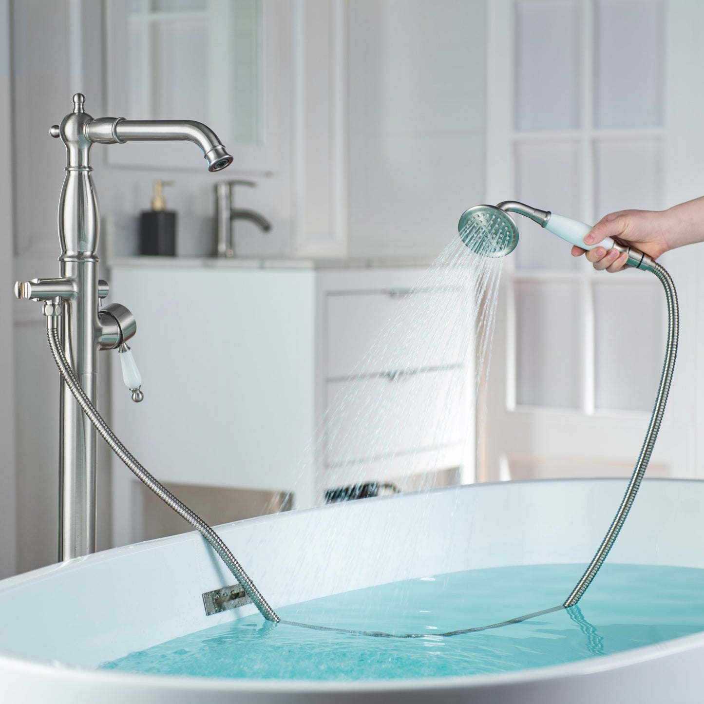 Inari Freestanding tub Faucet