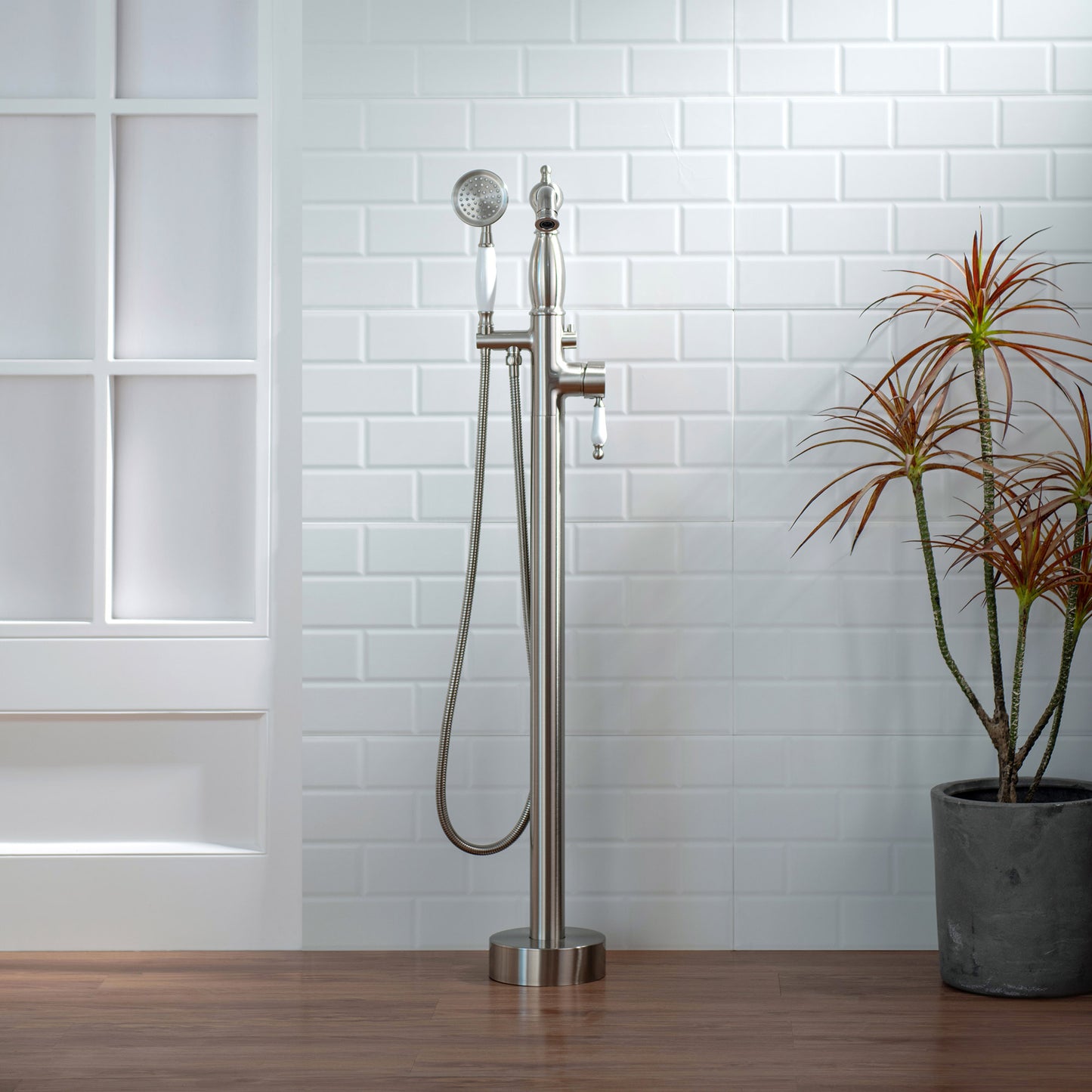Inari Freestanding tub Faucet