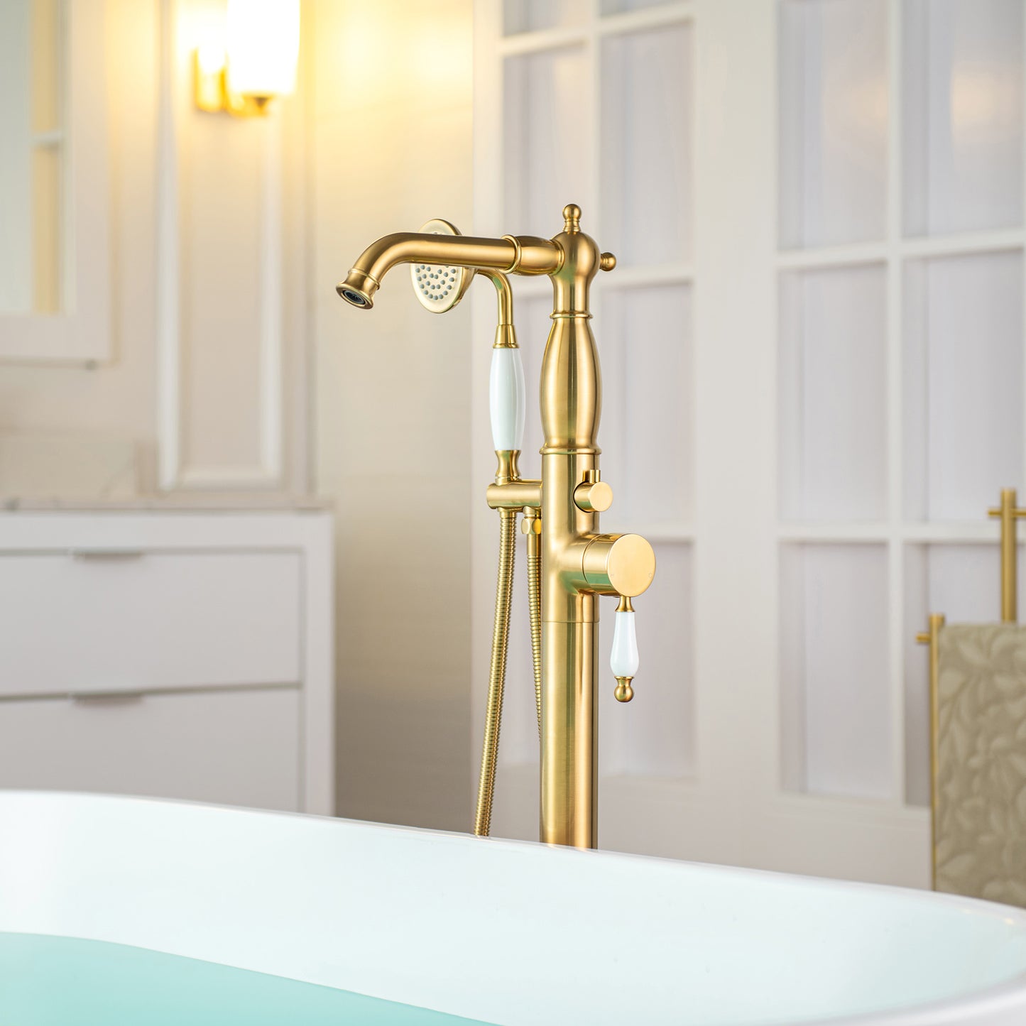 Inari Freestanding tub Faucet
