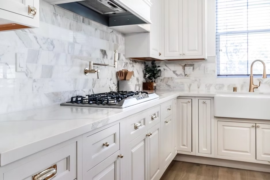 Calacatta Luna Quartz Slab