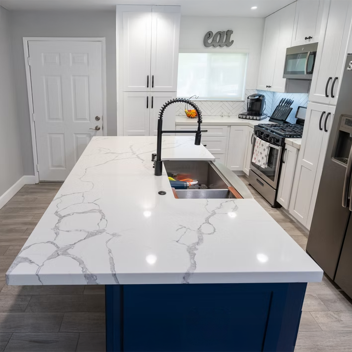 Calacatta Cielo Quartz Slab