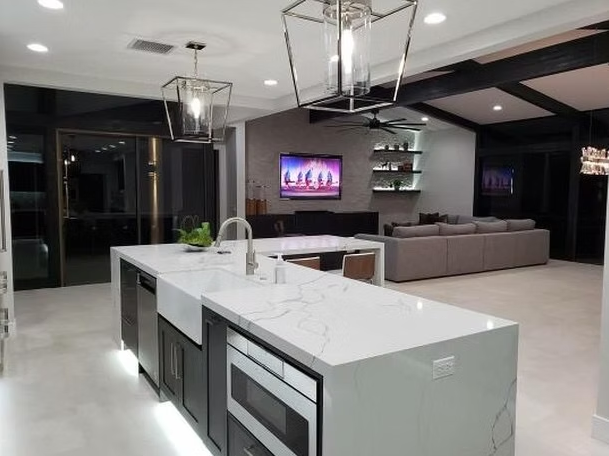 Calacatta Cielo Quartz Slab