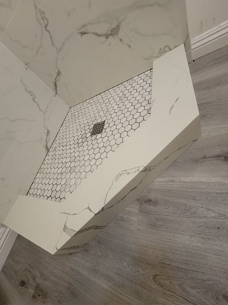 Calacatta Cielo Quartz Slab