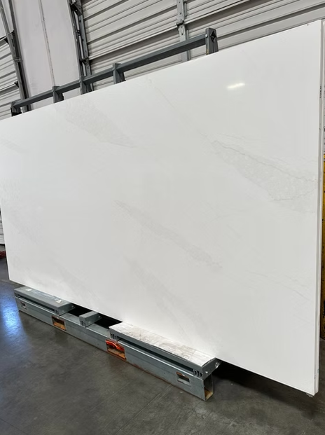 Calacatta Ria Quartz Slab