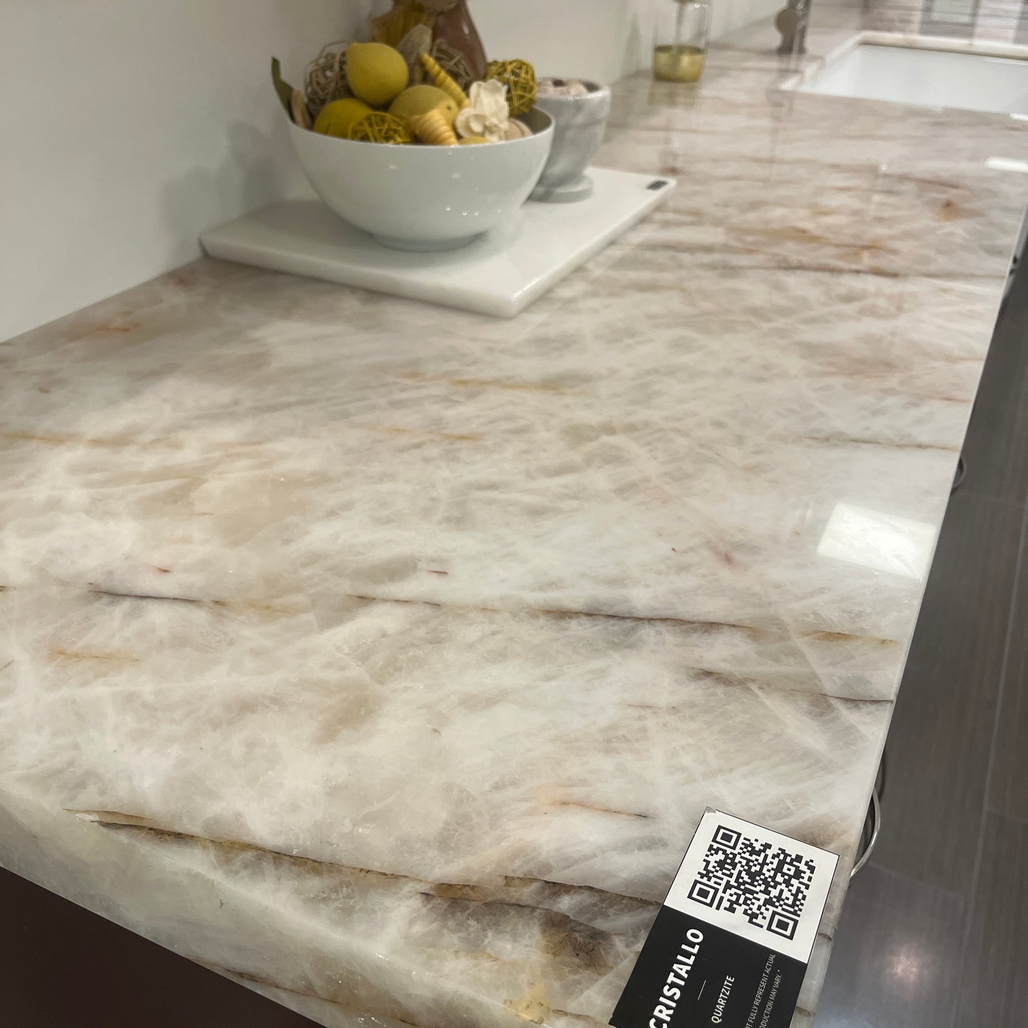 Cristallo Quartzite Slab