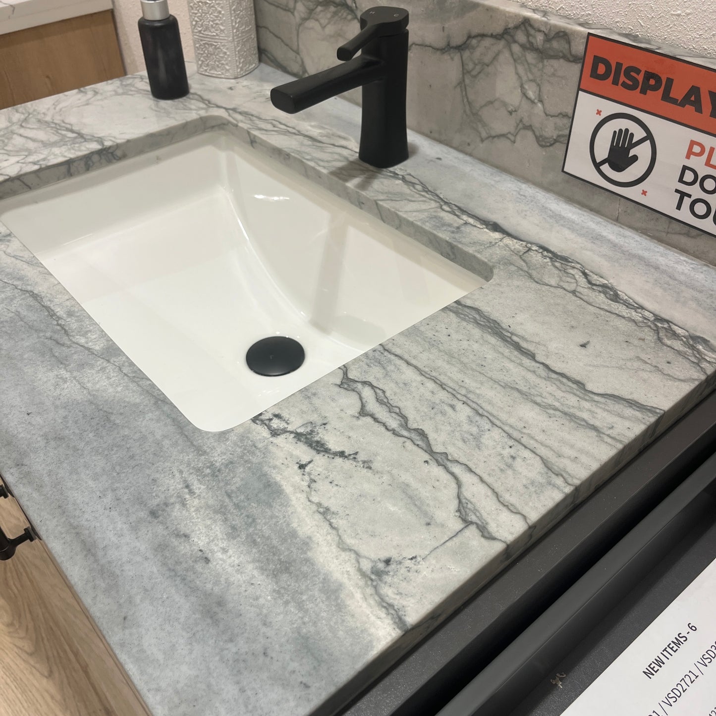 Maldivi Quartzite Slab