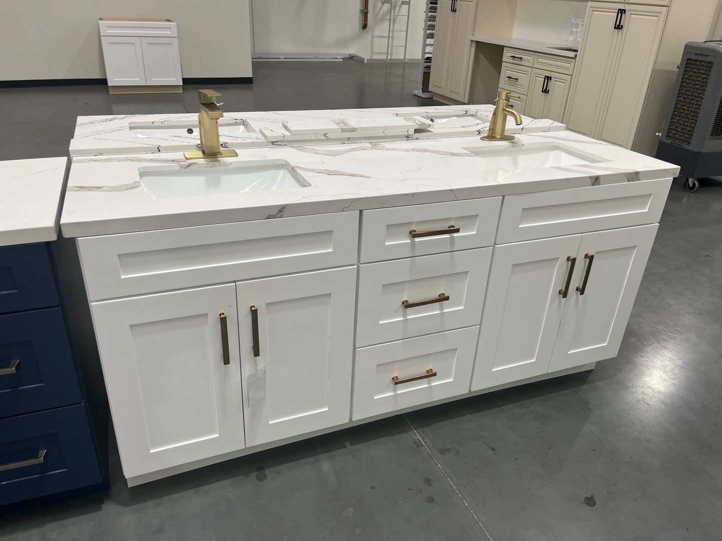 Calacatta Gold Quartz Vanity Top