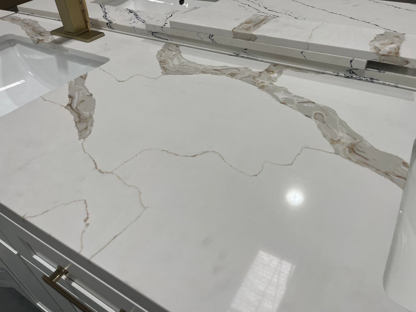 Calacatta Gold Quartz Vanity Top
