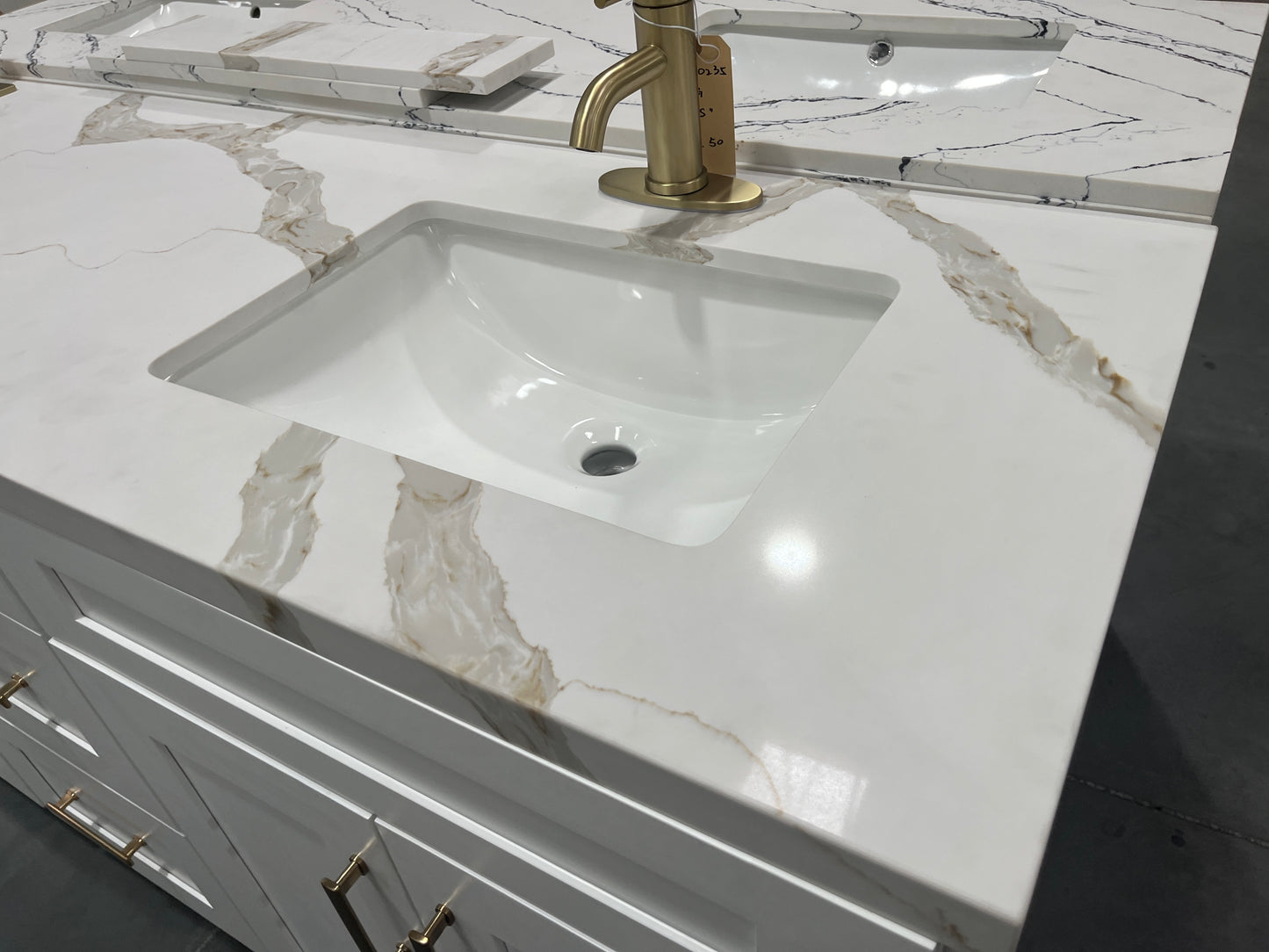 Calacatta Gold Quartz Vanity Top