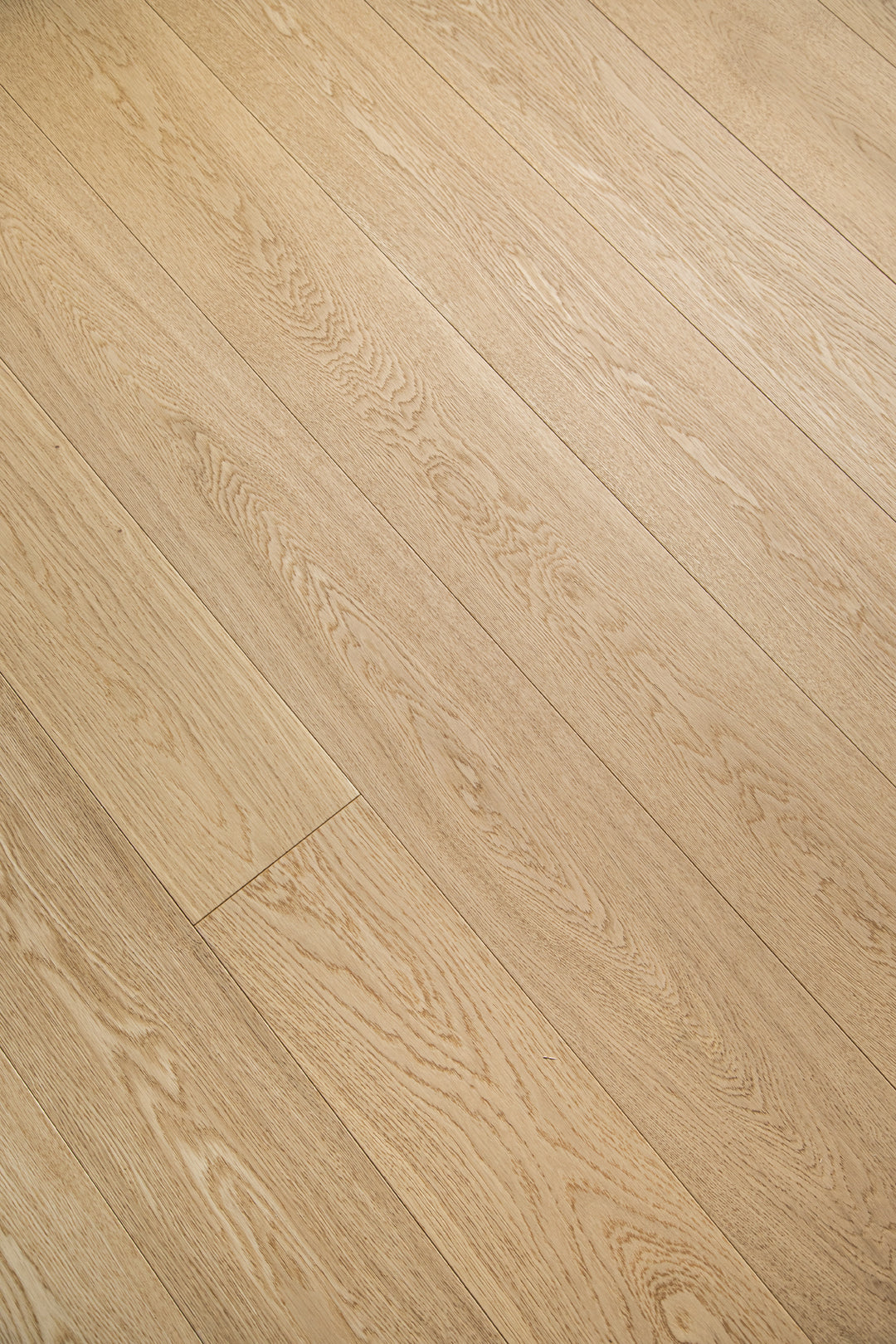 Lusso #220 Engineered Wood Flooring