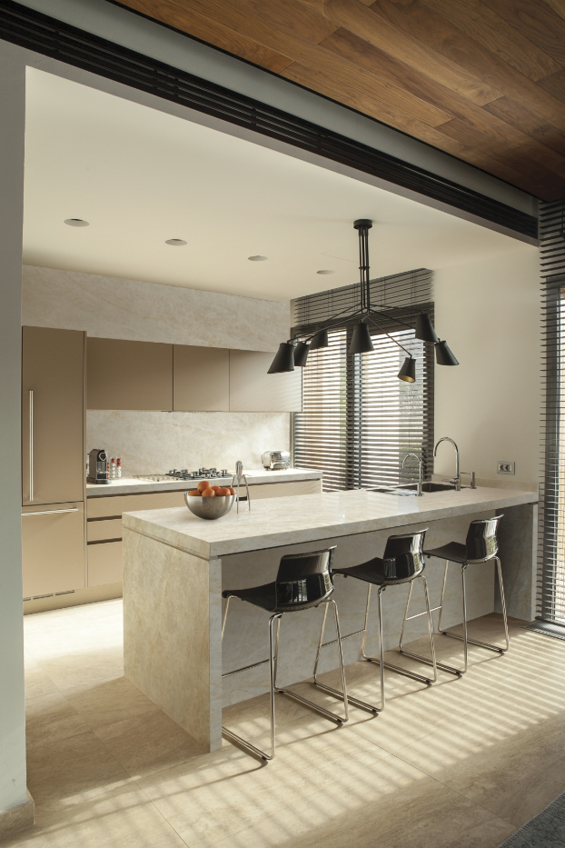 Naica Printed Surface Quartz Slab