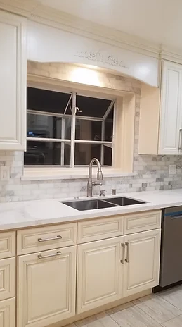 Antique White Raised Panel