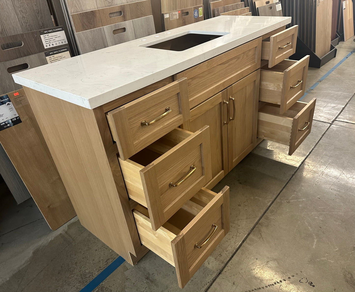Oak Shaker