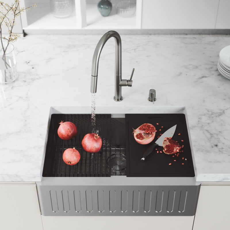 Oxford Fluted 30" Stainless Steel Apron / Farmhouse Kitchen Sink with Workstation