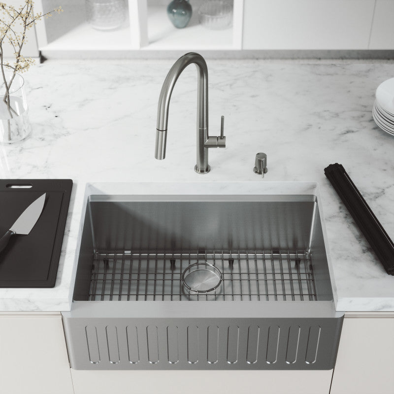 Oxford Fluted 30" Stainless Steel Apron / Farmhouse Kitchen Sink with Workstation