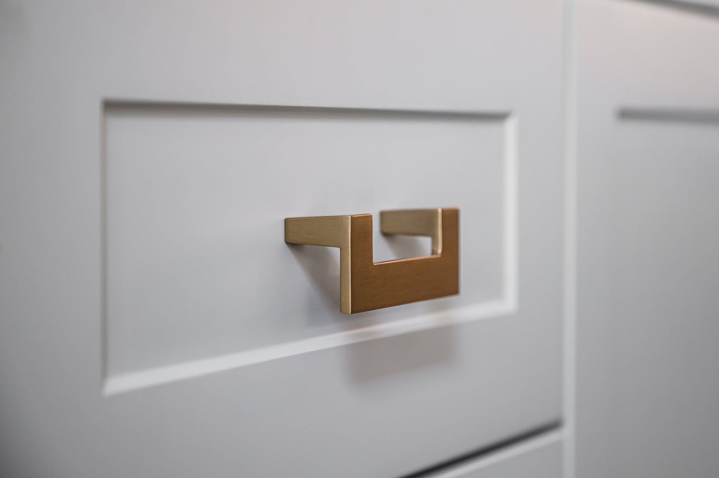 Mystique Frameless Shaker