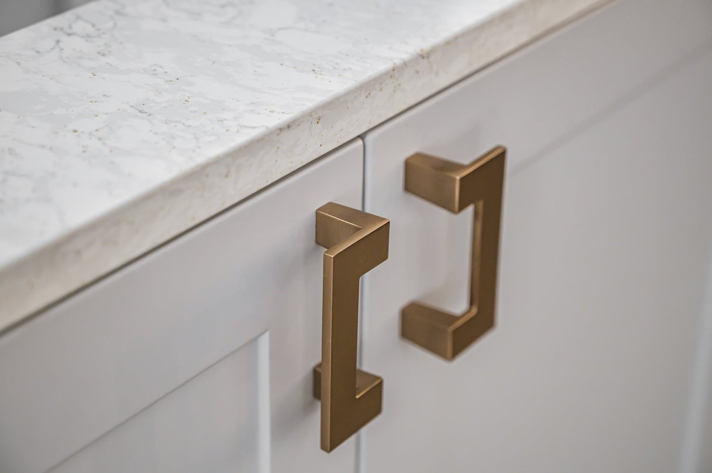 Mystique Frameless Shaker