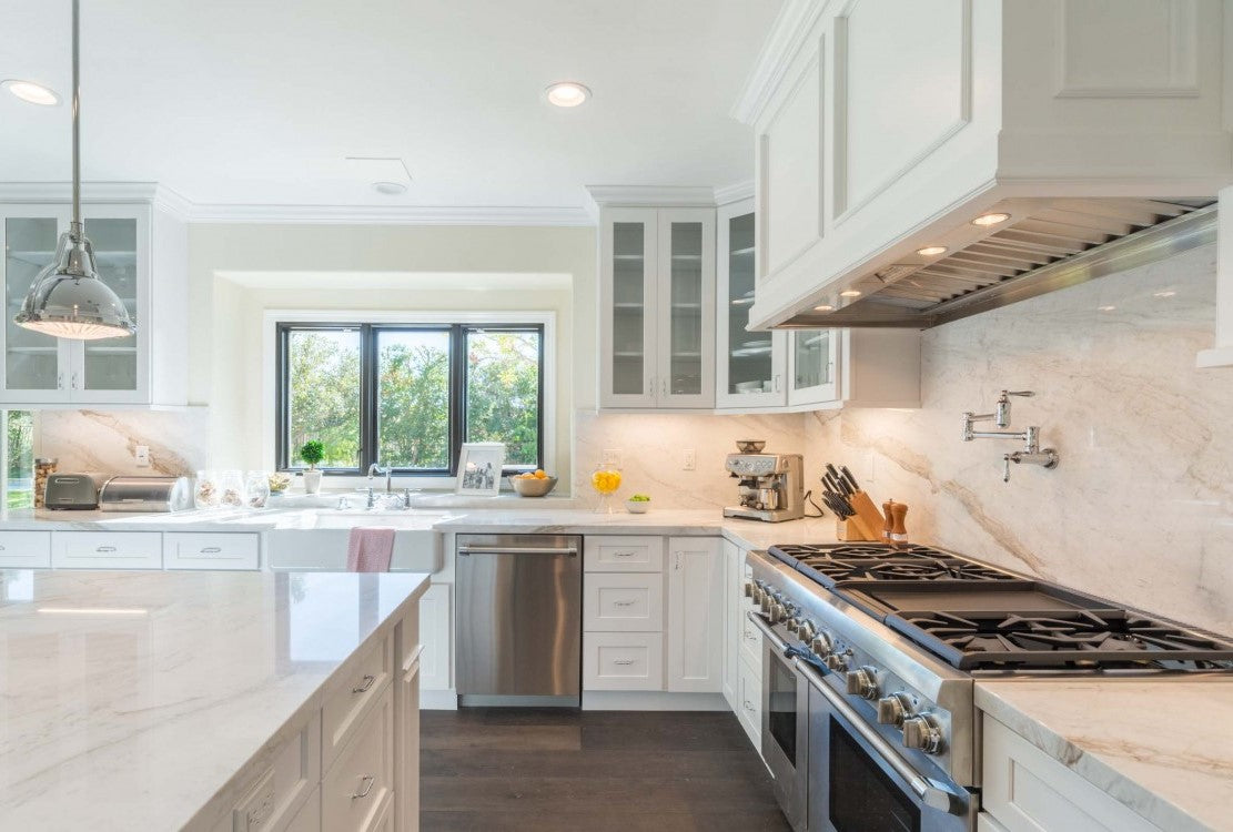 Seamless White Shaker