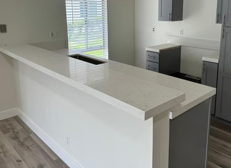 White Venatino Sintera Silica-Free Quartz Slab