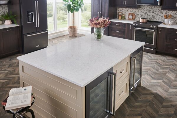 Viatera Cirrus Quartz Slab