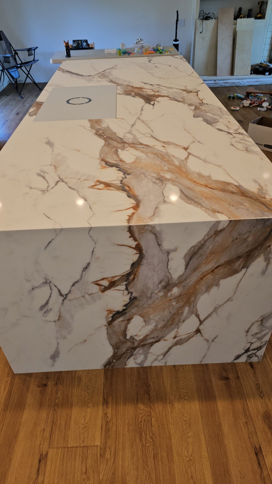 Endure Lumina Printed Surface Quartz Slab