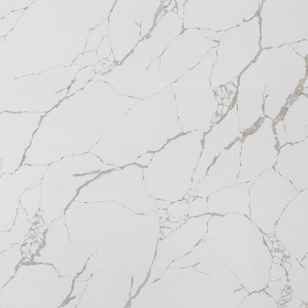 Calacatta Stratus Quartz Slab