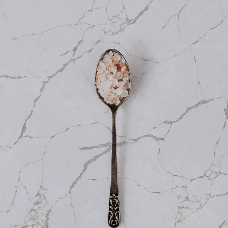 Calacatta Stratus Quartz Slab
